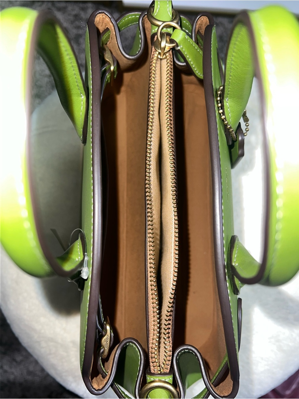 Coach Dark Lime Empire 26 💚 - Picture 9 of 11